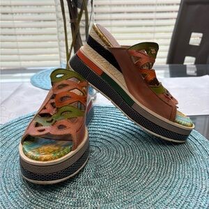 L’Artiste by Spring Step Hand-Painted Leather Cutout Slide Sandals EU 37